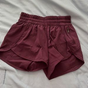Lululemon Tracker Short 3”